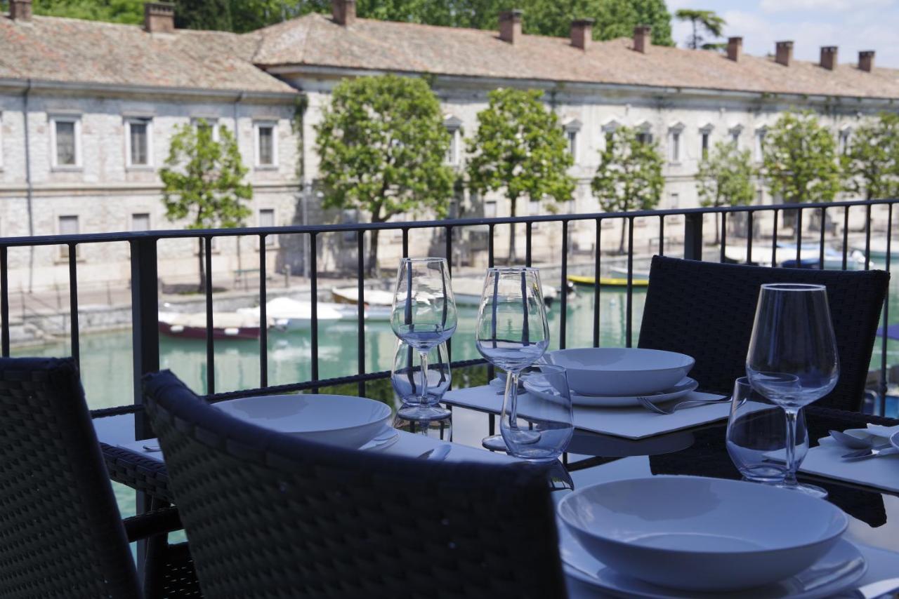 Time To Relax - La Terrazza Sul Lago Peschiera del Garda Dış mekan fotoğraf